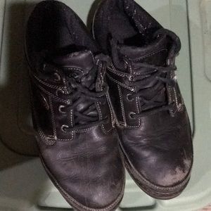 Lugs sneakers, comfortable,heavy duty, great on snow.